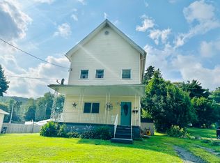 117 Gorham Ave, Mayfield, PA