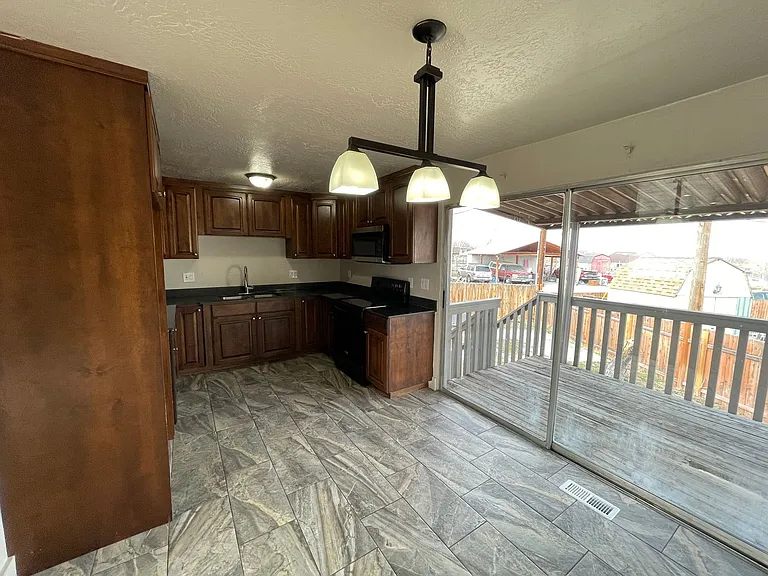 7792 W Glenwood Ave — Photo 5