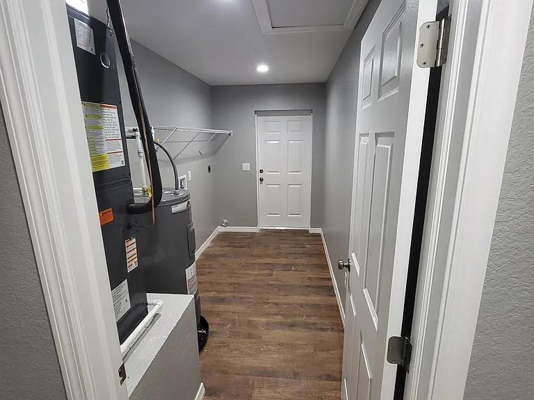1054 SE Mills Ave — Photo 12