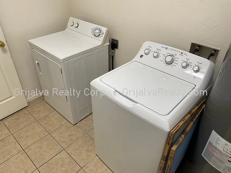 1415 E Elm St #1 & 2 — Photo 16