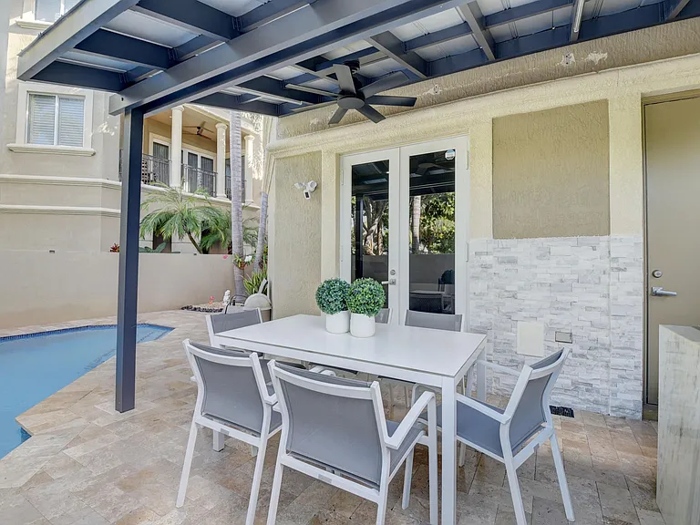921 Osceola Dr #4 — Photo 9