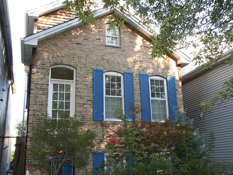 Charming renovated 2-Flat