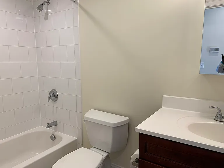 100 Robertson St #A — Photo 8