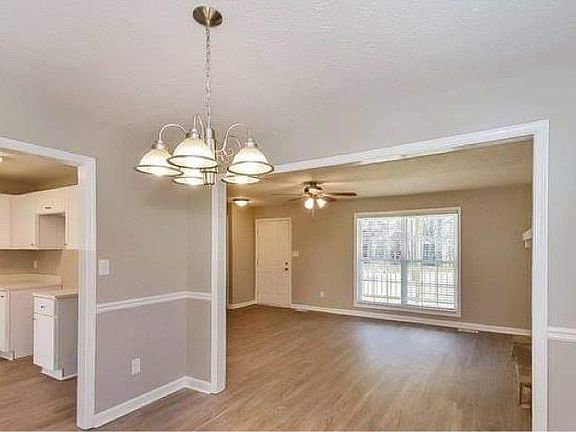 3rd image of 3014 Clear Water Dr
