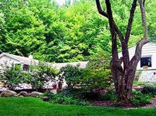 15005 Hill Dr, Novelty, OH 44072