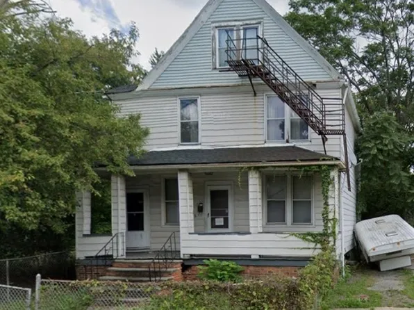 2315 E 101st St, Cleveland, OH 44106
