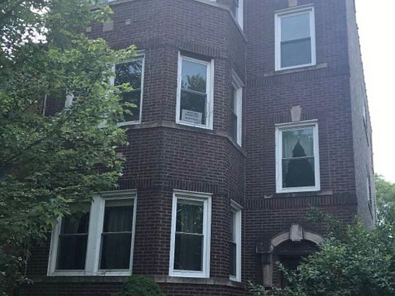 4th image of 3115 W Eastwood Ave