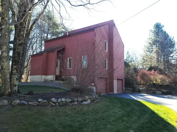 1 Georgetown Drive, Milford, NH 03055
