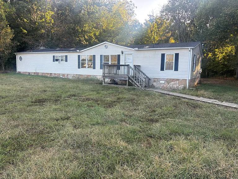 631A Cook Rd — Photo 3