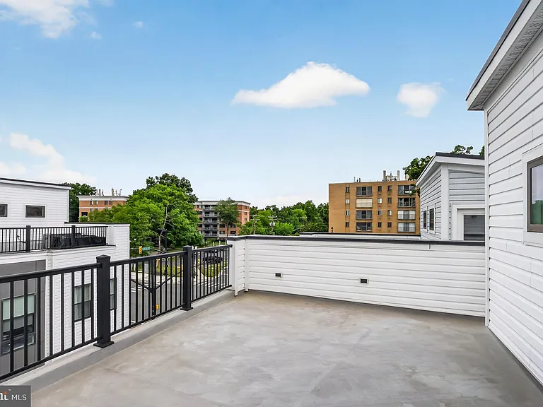 1013 S Taylor Ct — Photo 24
