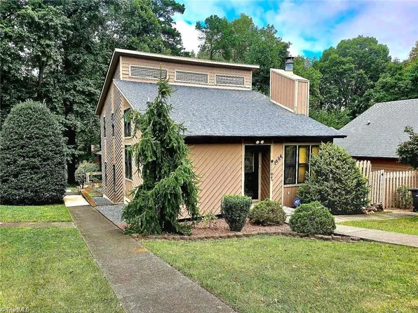 1884 Stonewood Dr, Winston Salem, NC 27103