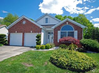 15 Phillip Ct, Monroe Township, NJ 08831