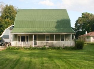 160 Burgess Dr, Galesburg, MI 49053