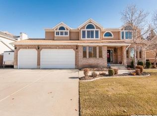 6923 S Hollow Ridge Rd, Cottonwood Heights, UT 84121