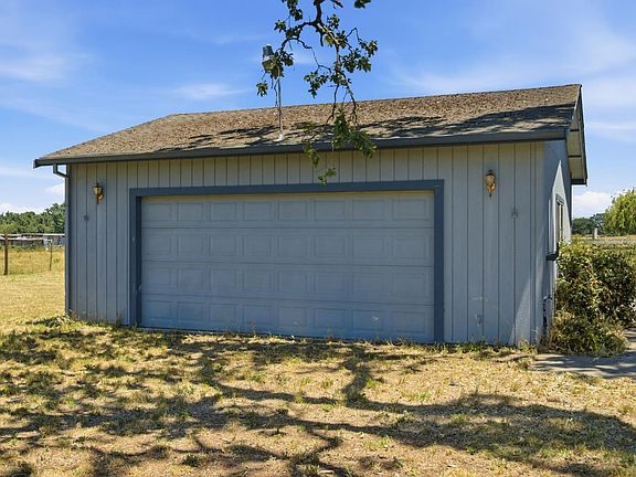 5th image of 4016 Walker Avenue