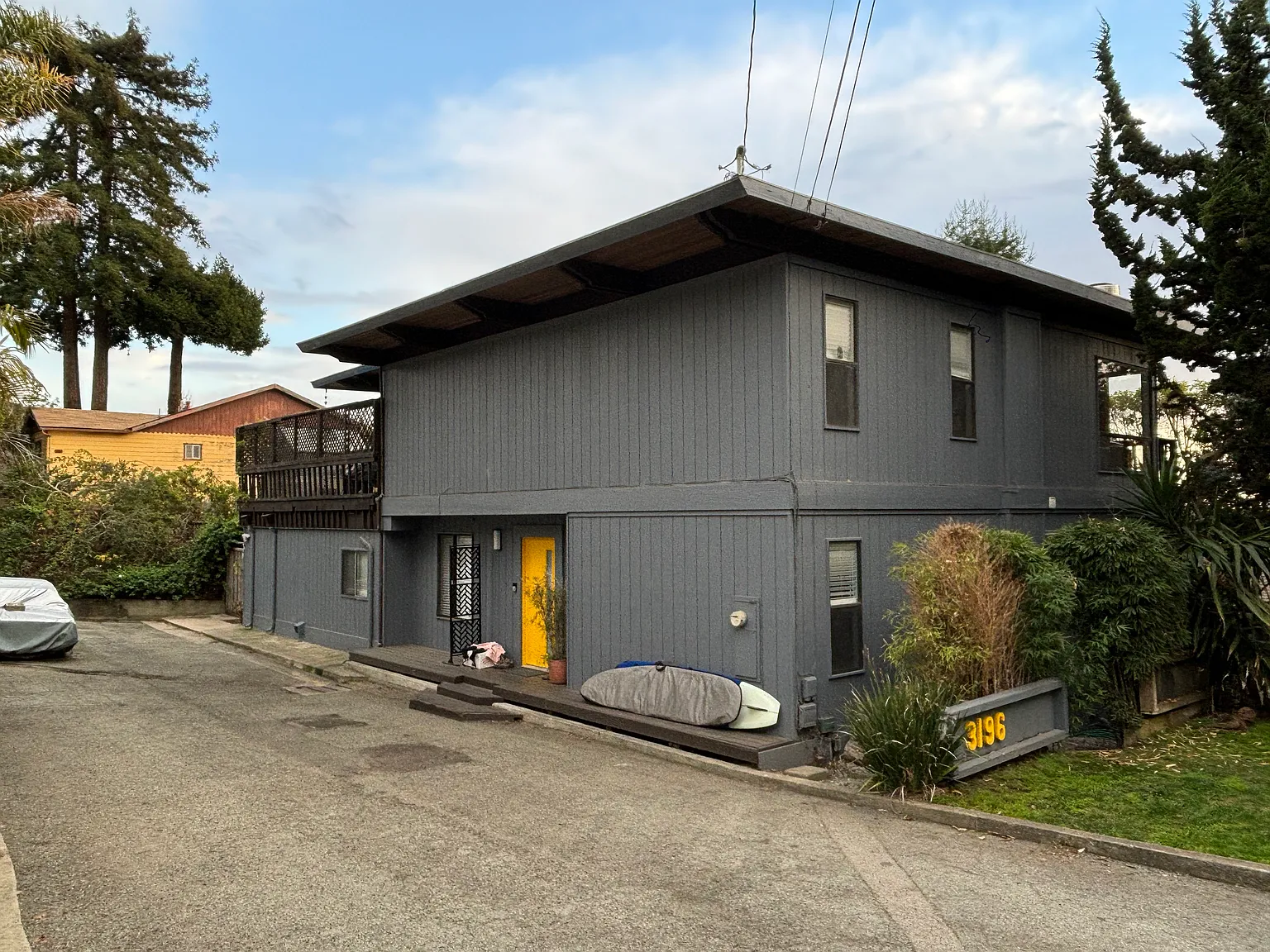 3196 Terrace Dr — Photo 4