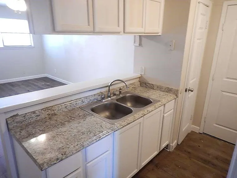 11503 Bay Cedar Dr — Photo 5