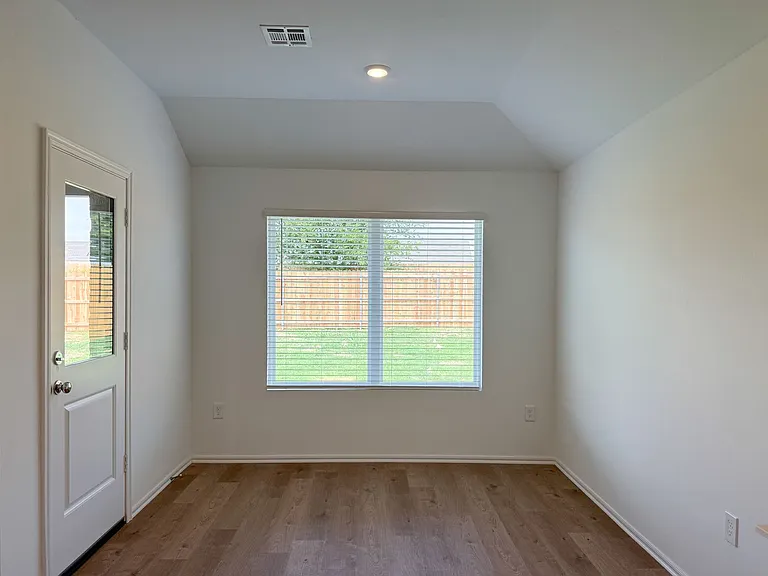 16309 Harvester Dr — Photo 9