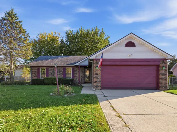1409 Autumn Dr, Mooresville, IN 46158