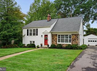 2116 Arlonne Dr, Catonsville, MD 21228