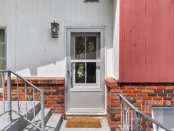 2nd image of 284 Crestview Rd