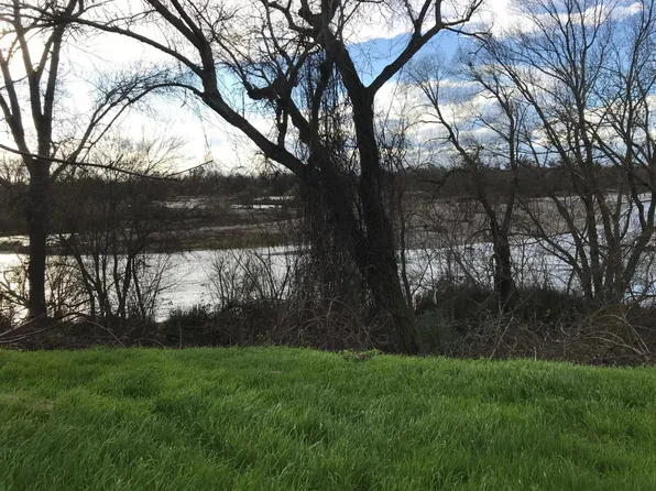 2450 E Tiffany Ln, Sacramento, CA 95827