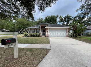 4704 Whispering Wind Ave, Tampa, FL 33614