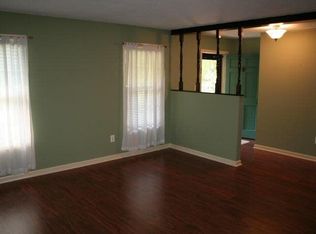 35 Ridgeview Dr, Silver Creek, GA 30173