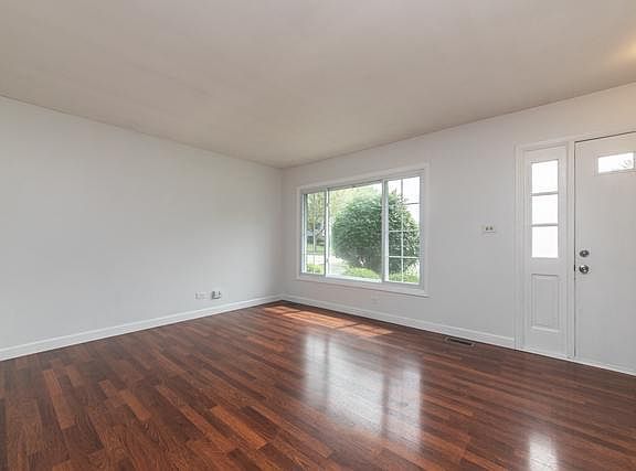 3rd image of 8064 Olivia Ln