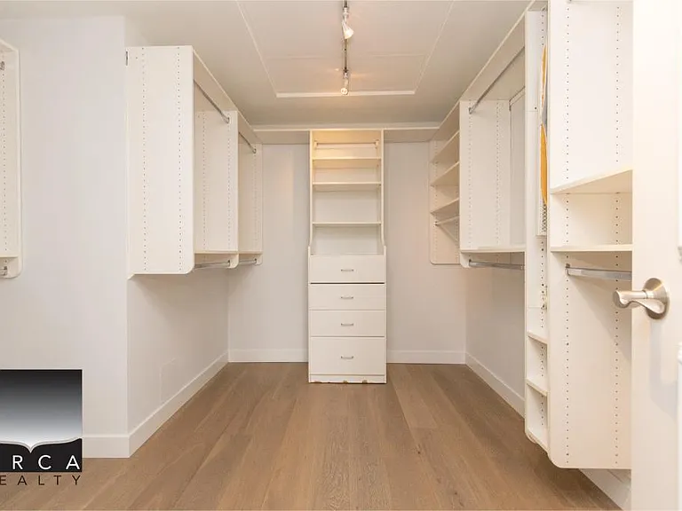 1500 Alberni St #18B — Photo 15