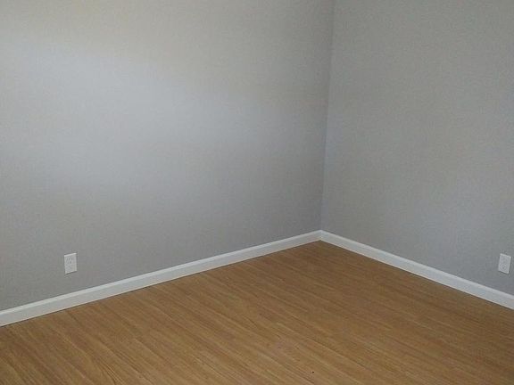 4th image of 4831 Memorial Blvd APT 3