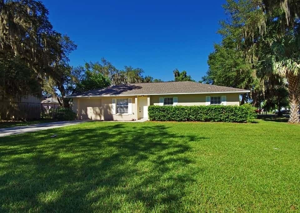 1st image of 1922 Lake Brown Dr
