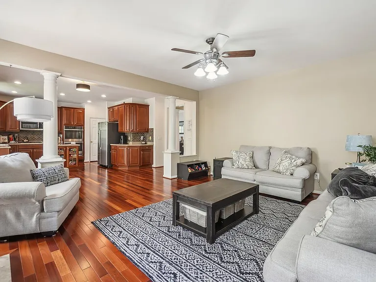 18119 Camdenhurst Dr — Photo 4