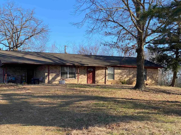 818 State Highway 322 W, Mineral Springs, AR 71851