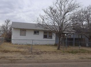 1048 Ricks St, Amarillo, TX 79104