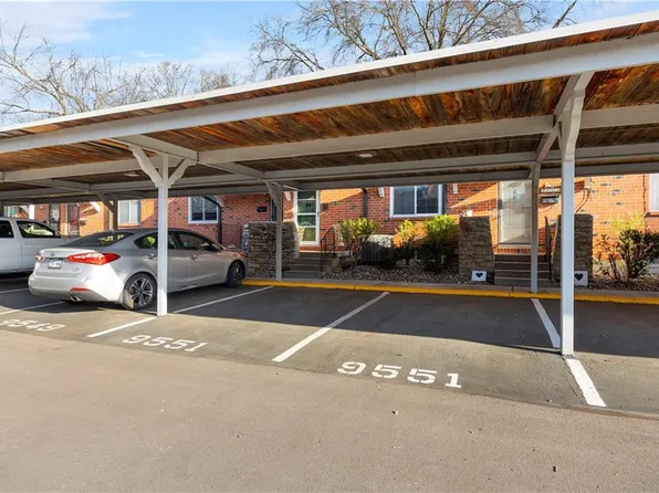 9551 Outlook Dr, Overland Park, KS 66207