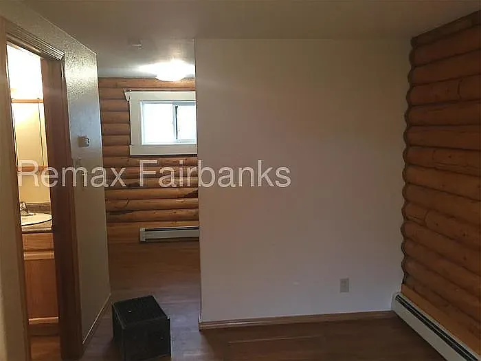 1370 Giannas Ct #1 — Photo 4