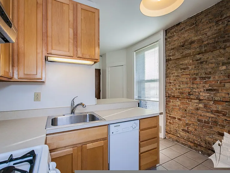 1220 N Dearborn St #1A — Photo 11