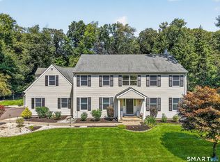 29 Maplewood Drive, Danbury, CT 06811