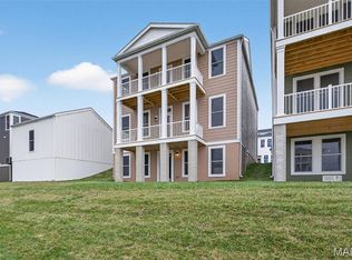 206 Marais Temps Clair Way, Saint Charles, MO 63301