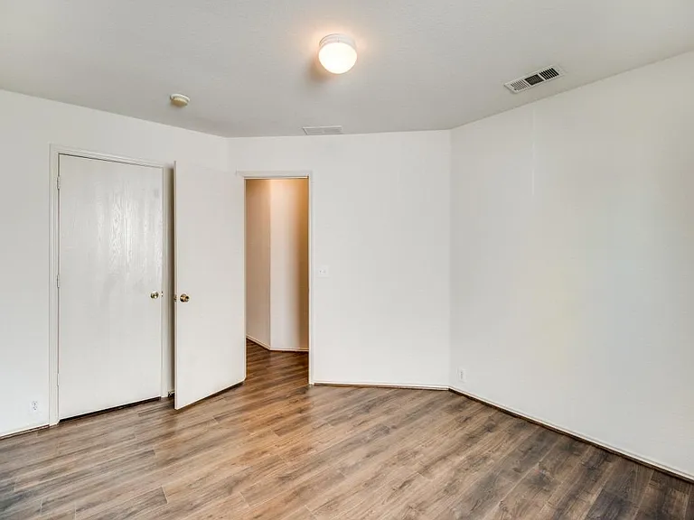 4212 Falcon Dr — Photo 4