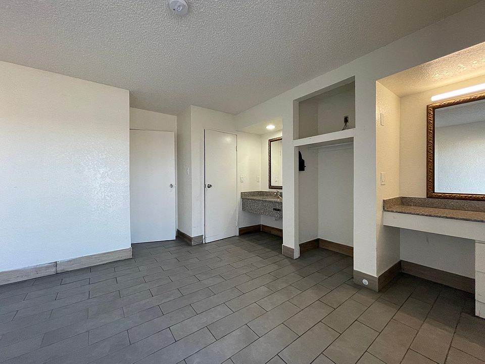 2nd image of 1711 W Bell Rd #266