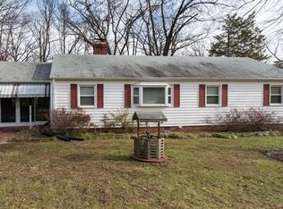 6414 Montrose St, Alexandria, VA 22312