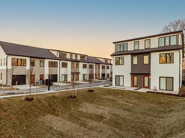 1209 E 29th St, Kansas City, MO 64109