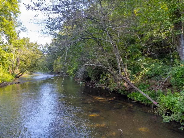 9999 Horizon Dr, Franklin, NC 28734