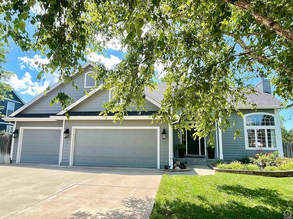 1st image of 2511 SW Wexford Dr