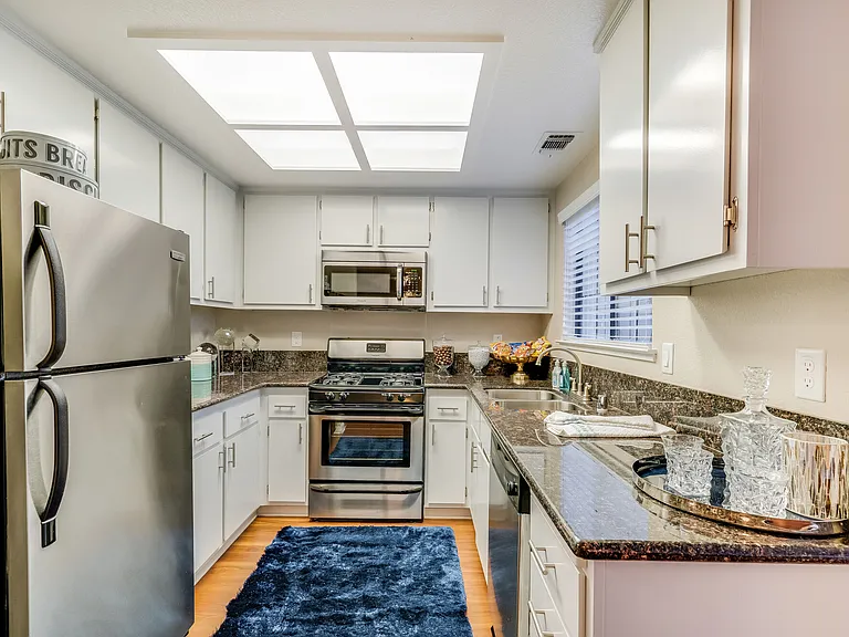 Woodstream Townhomes — Photo 11