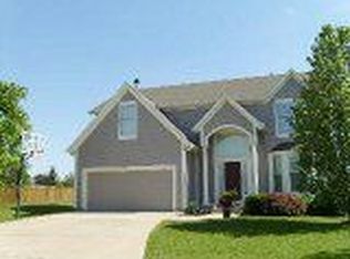 15241 S Roth Dr, Olathe, KS 66062