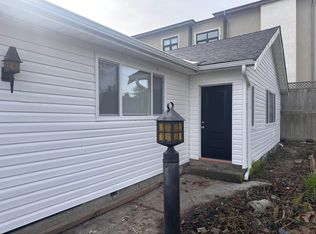 11 No 2 Rd, Richmond, BC V7E 2C7