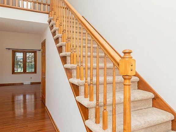 5th image of 15 Wilan Ln